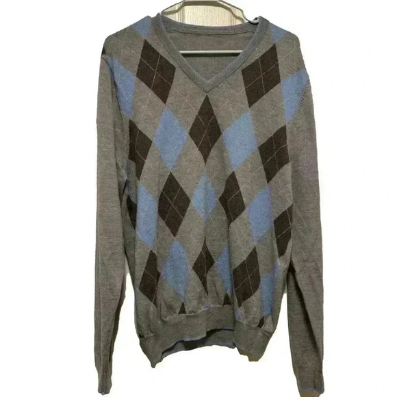 Other - Gray and Blue Argyle V-Neck Sweater